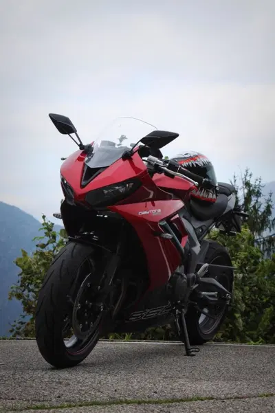 Triumph Daytona 660 (2024 - 26) usata