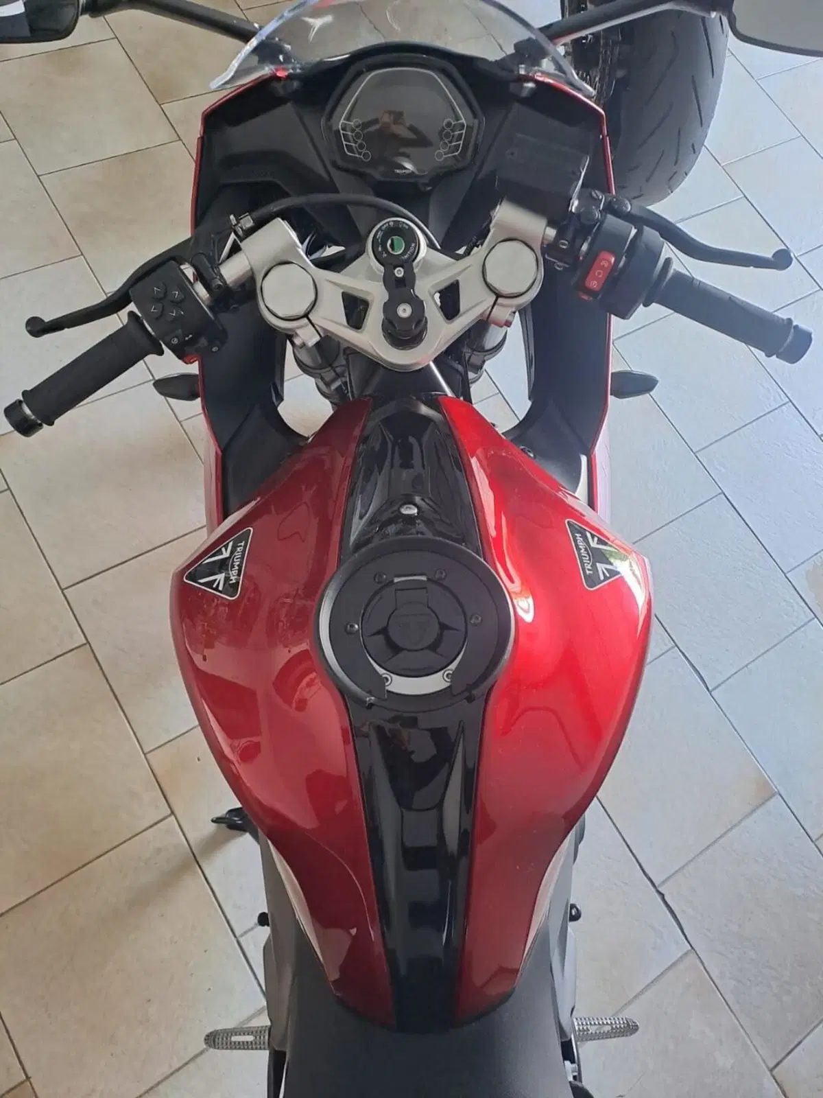 Triumph Daytona 660 (2024 - 26) (3)