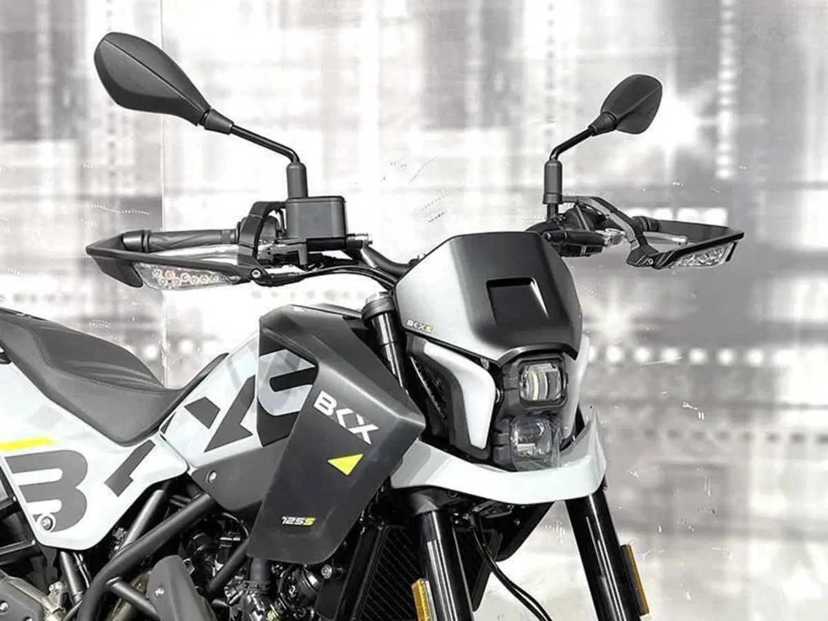 Benelli BKX 125 S (2026) (4)