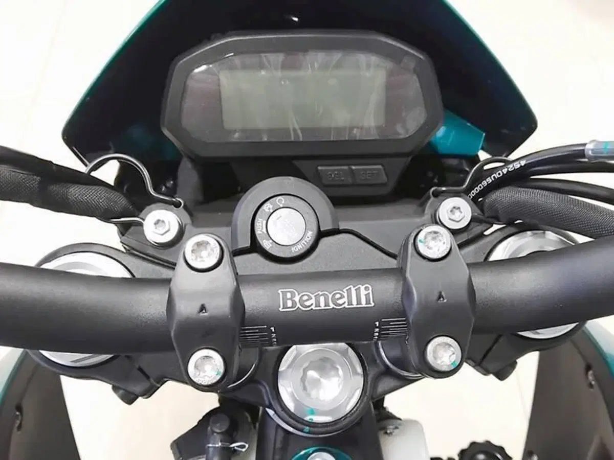 Benelli BKX 125 S (2026) (5)