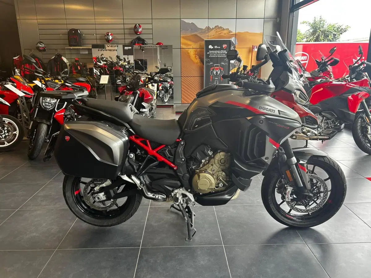 Ducati Multistrada V4 S Grand Tour (2024) (2)