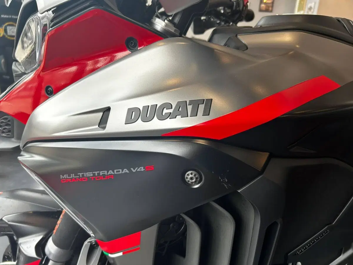 Ducati Multistrada V4 S Grand Tour (2024) (4)