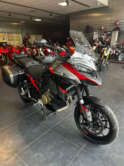 Ducati Multistrada V4 S Grand Tour (2024) usata