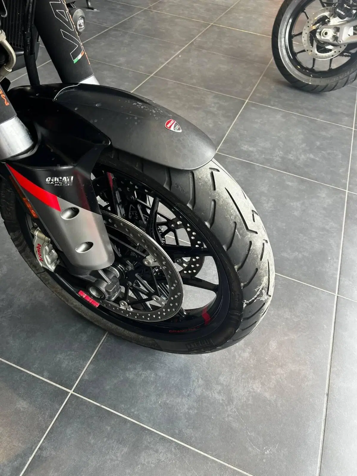 Ducati Multistrada V4 S Grand Tour (2024) (8)