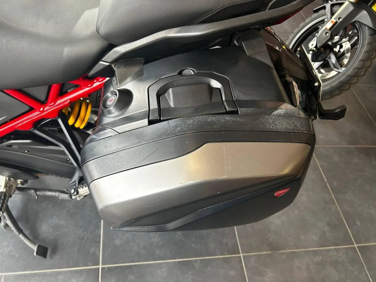 Ducati Multistrada V4 S Grand Tour (2024) (10)