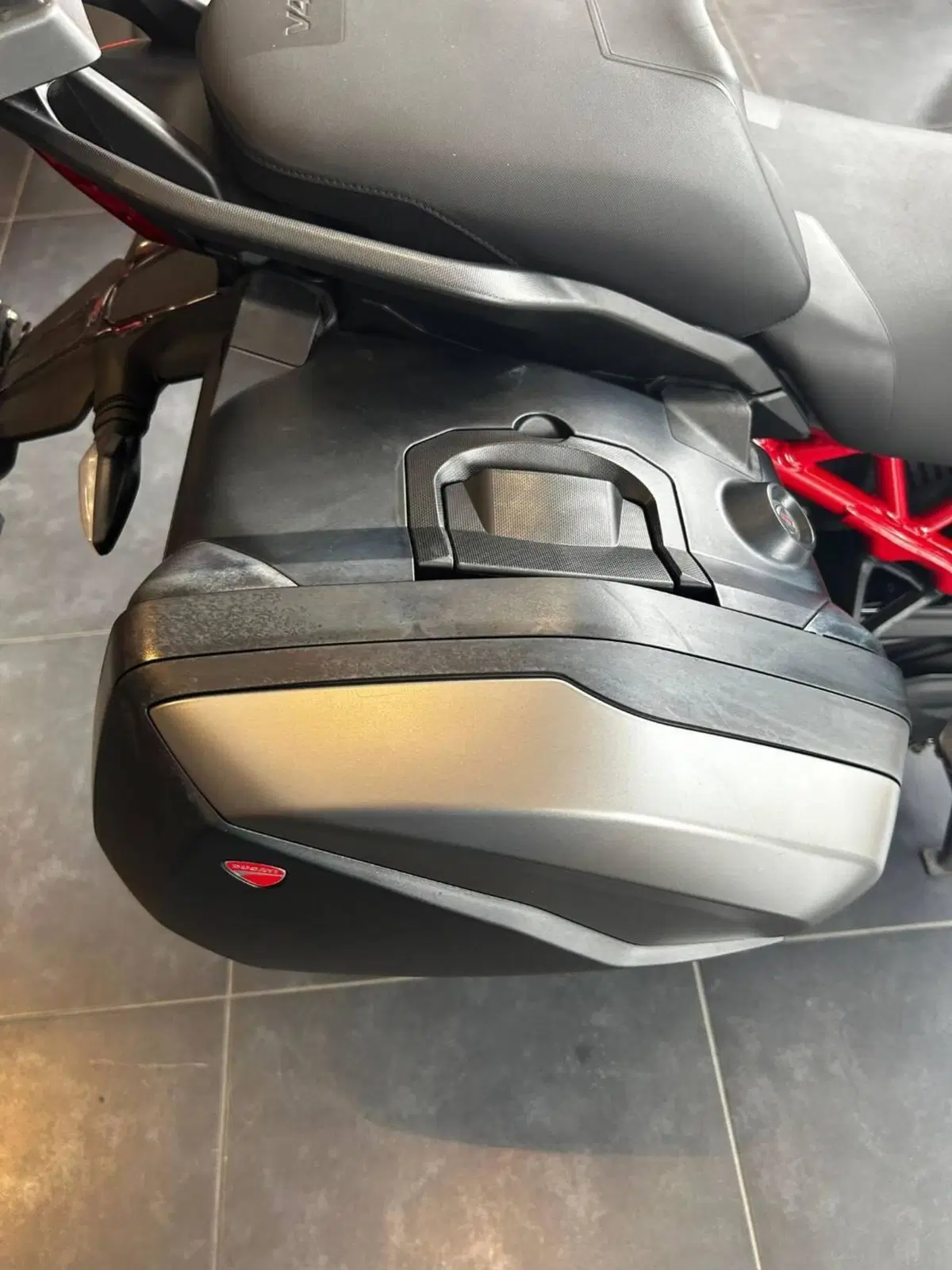 Ducati Multistrada V4 S Grand Tour (2024) (11)