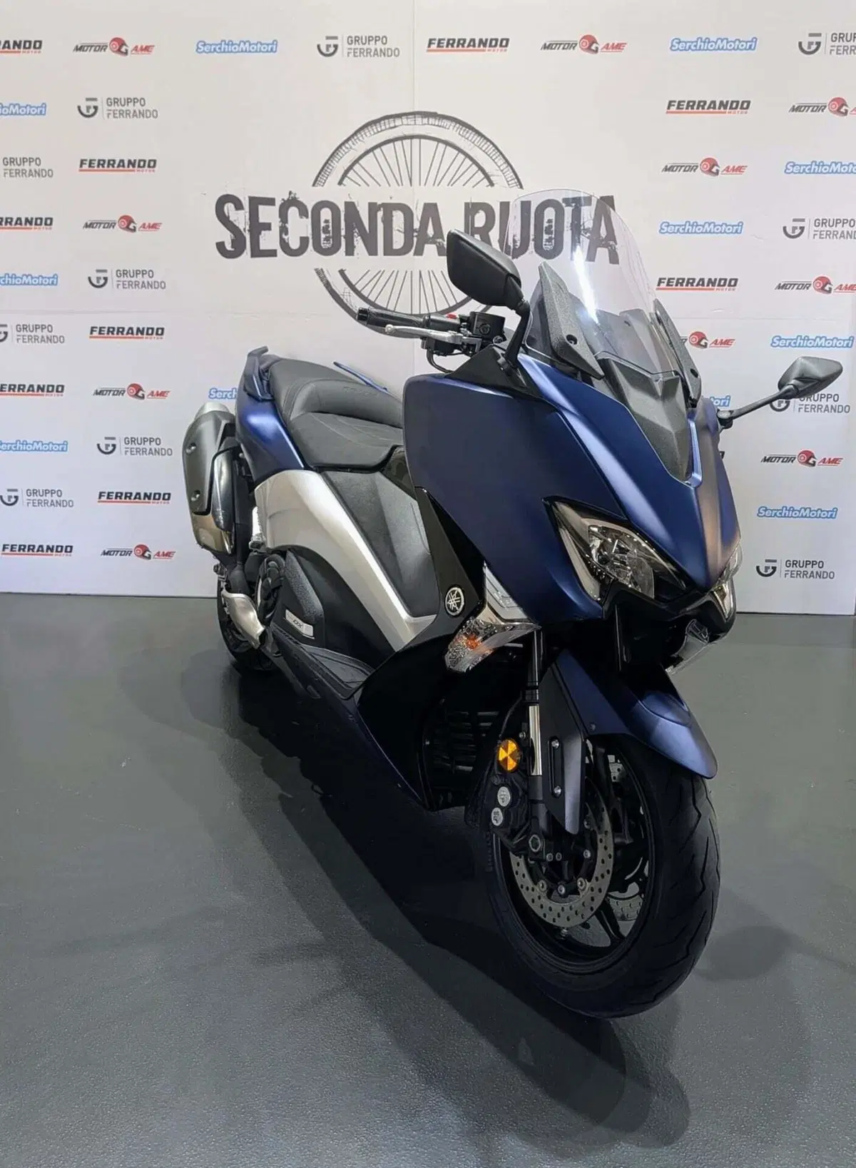 Yamaha T-Max 530 DX (2017 - 19) (2)