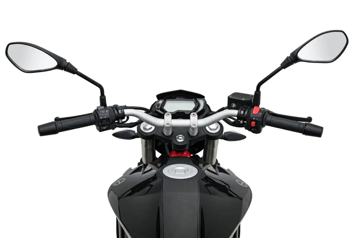 Benelli BN 125 (2021 - 25) (13)