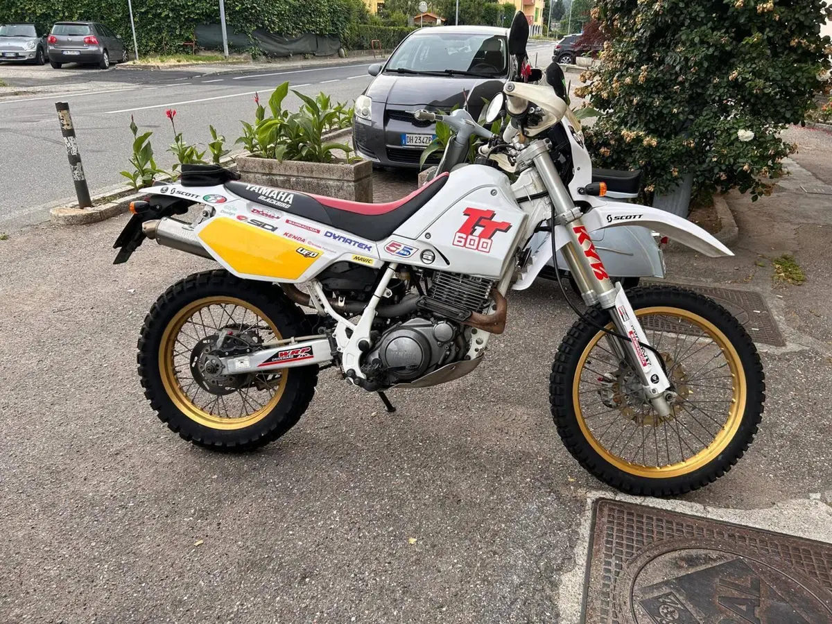 Yamaha TT 600 R (6)