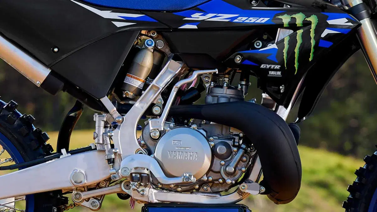 Yamaha YZ 250 YZ 250 Monster Energy Yamaha Racing Edition (2027) (10)