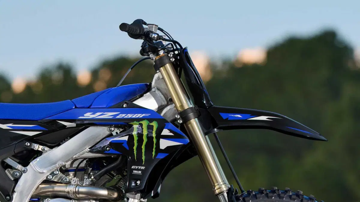 Yamaha YZ 250 F YZ 250 F Monster Energy Yamaha Racing Edition (2027) (9)
