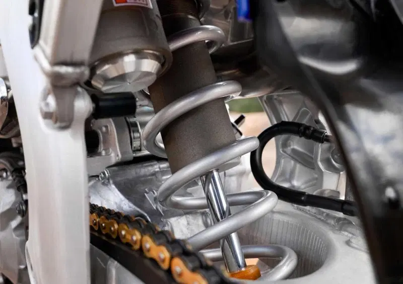 Yamaha YZ 450 F YZ 450 F Monster Energy Yamaha Racing Edition (2027) (14)