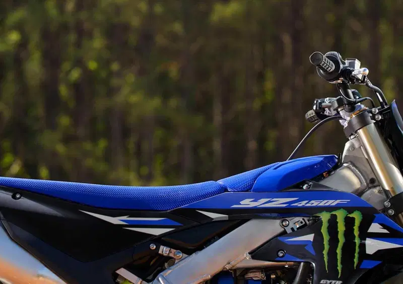 Yamaha YZ 450 F YZ 450 F Monster Energy Yamaha Racing Edition (2027) (10)