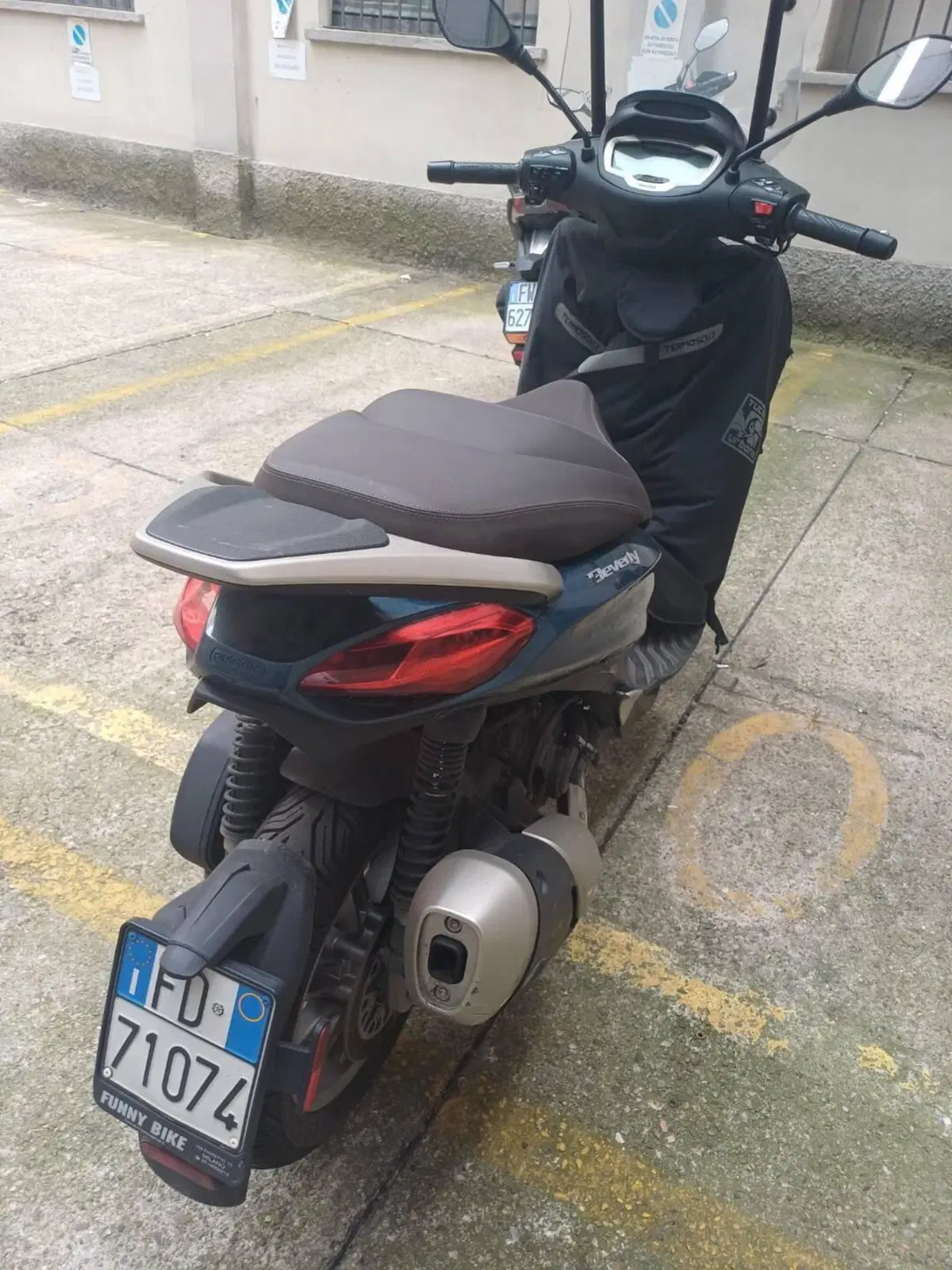 Piaggio Beverly 300 S ABS-ASR (2021 - 25) (3)