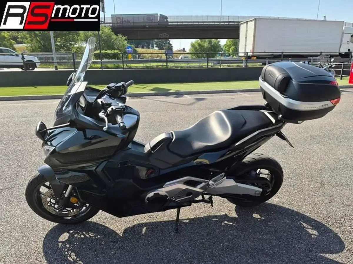 Honda Forza 750 DCT (2021 - 24) (3)