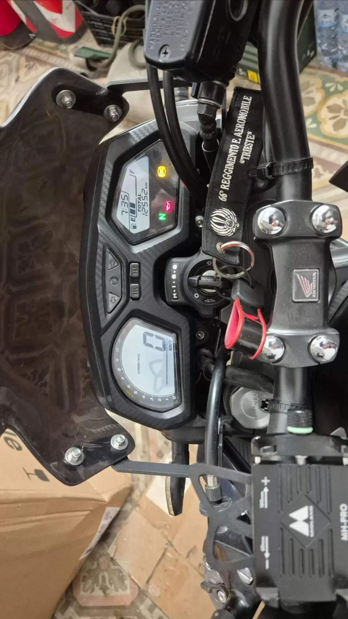 Honda CB 650 F (2017 - 18) (8)