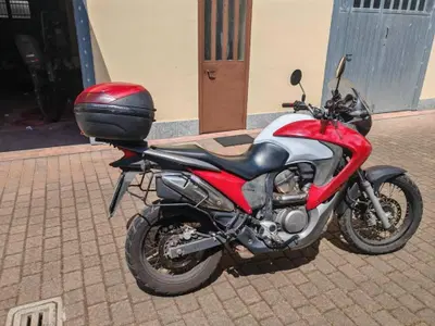 Honda Transalp XL 700 V (2007 - 2013) usata