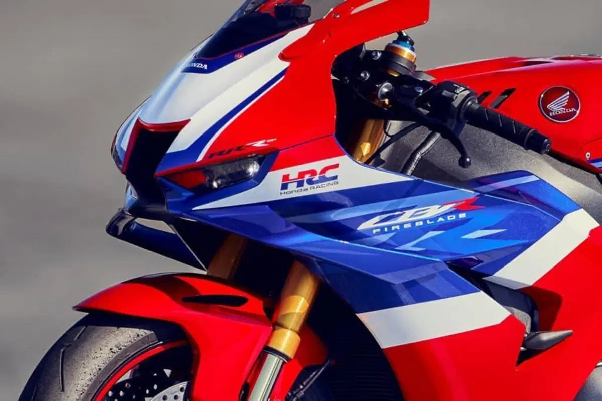 Honda CBR 1000 RR-R Fireblade SP (2024 - 26) (2)