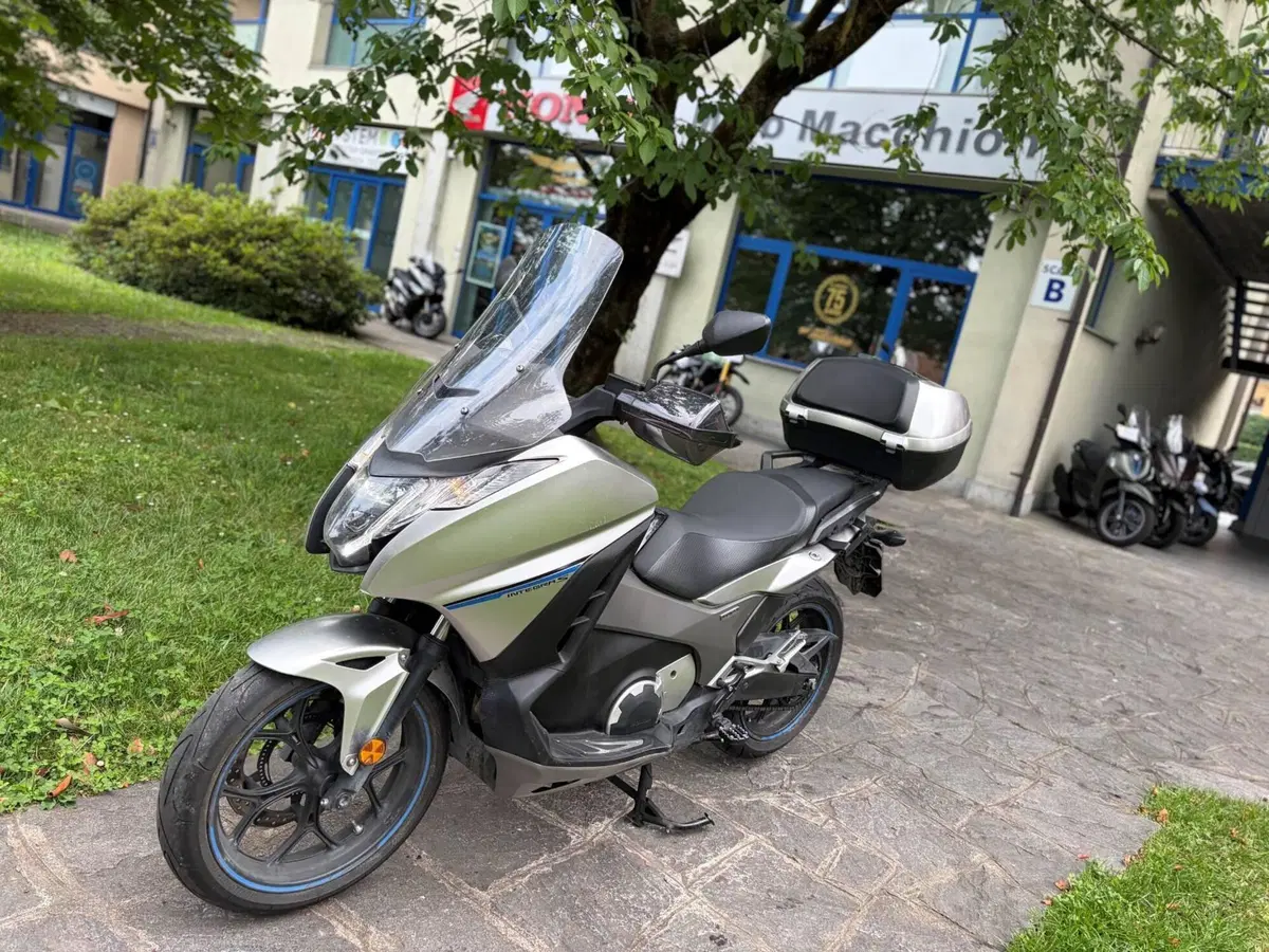 Honda Integra 750 DCT Sport (2017) (2)