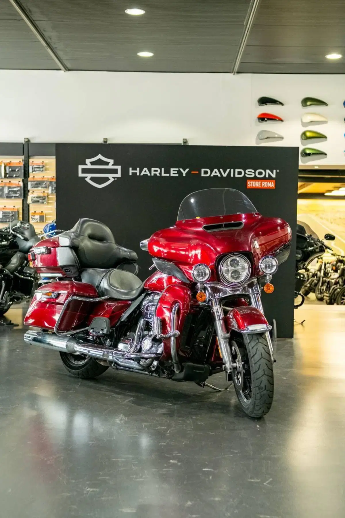 Harley-Davidson 107 Electra Glide Ultra Limited Low (2017 - 18) - FLHTKL (2)