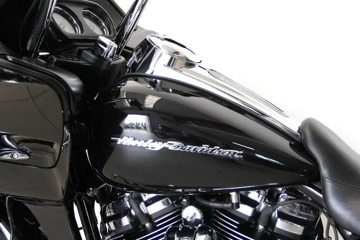 Harley-Davidson 107 Road Glide (2017) - FLTRX (18)