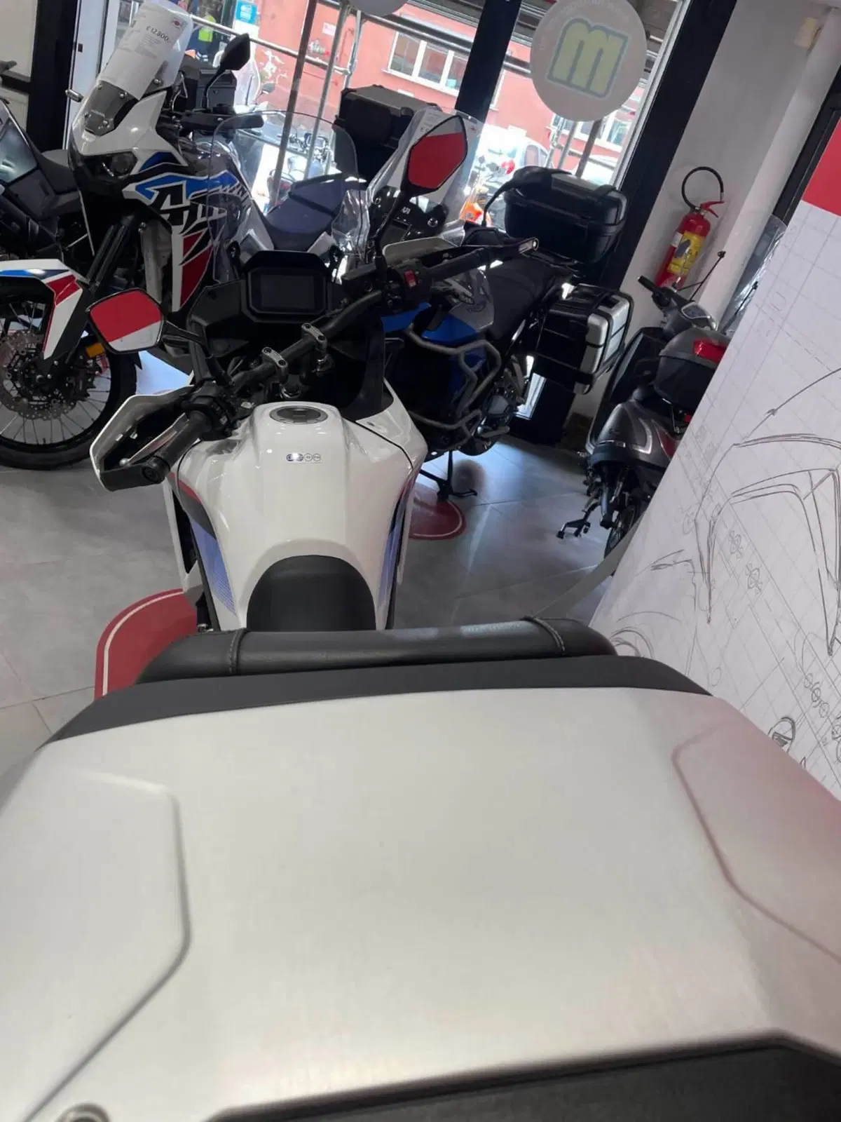 Honda Transalp XL750 Urban (2023 - 24) (5)