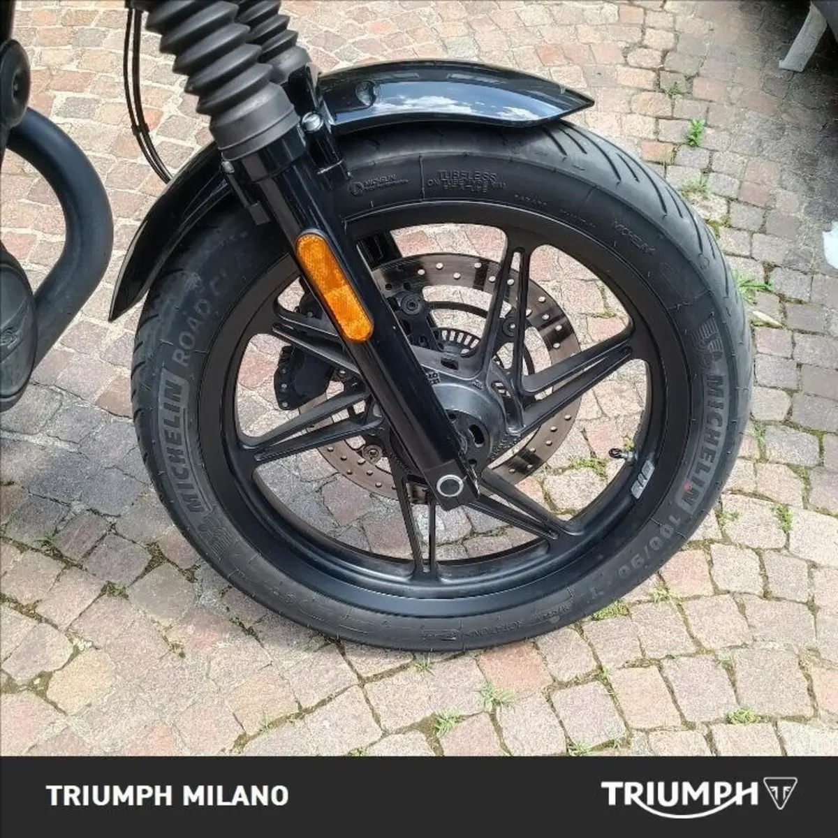 Moto Guzzi V7 850 Stone Special Abs (2021) (7)