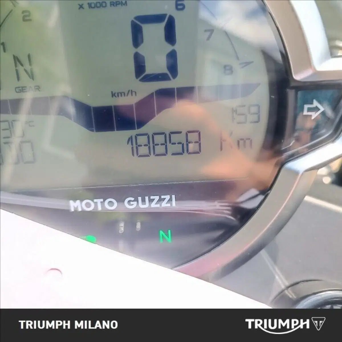 Moto Guzzi V7 850 Stone Special Abs (2021) (8)