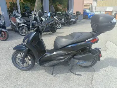Piaggio Beverly 300 S ABS-ASR (2021 - 25) usata