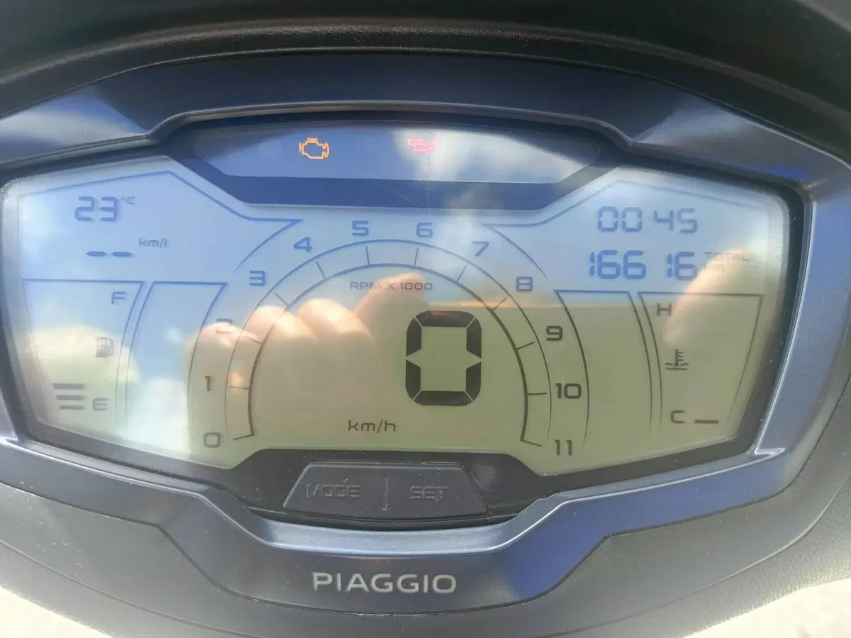 Piaggio Beverly 300 S ABS-ASR (2021 - 25) (4)