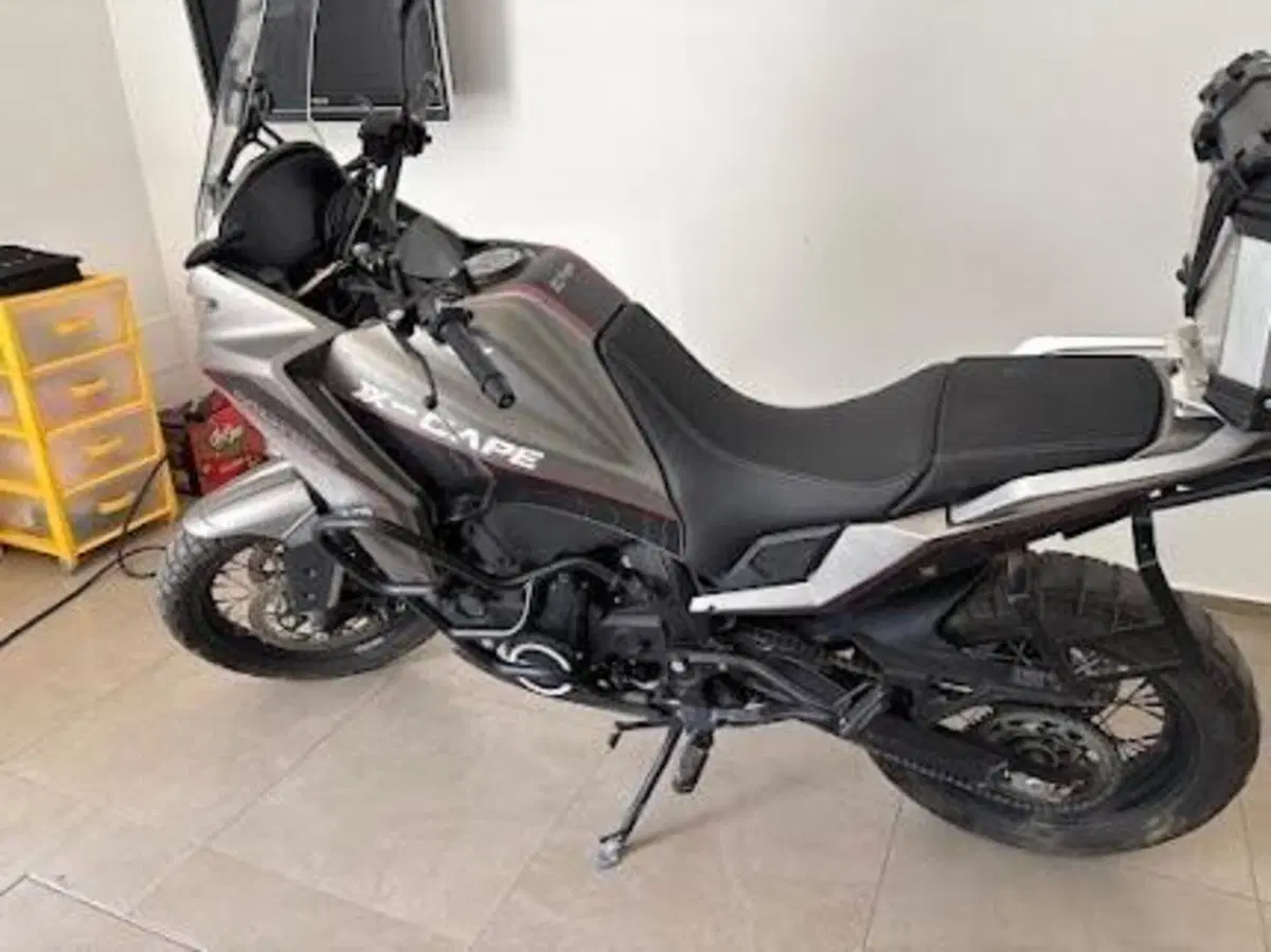 Moto Morini X-Cape 650 (2021 - 26) (4)
