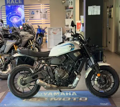 Yamaha XSR 700 (2022 - 26) usata
