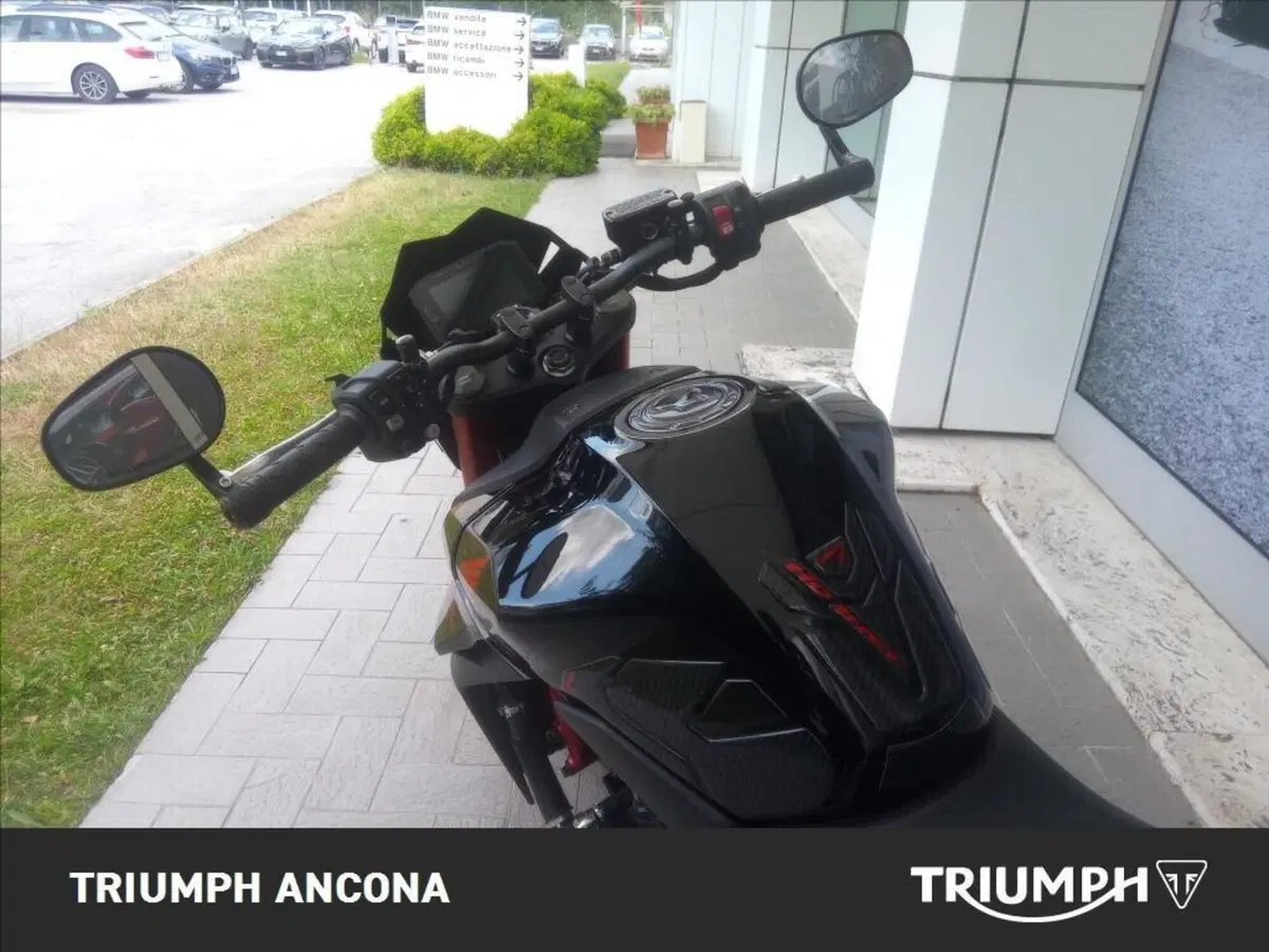 Honda CB 750 Hornet (2023 - 24) (5)