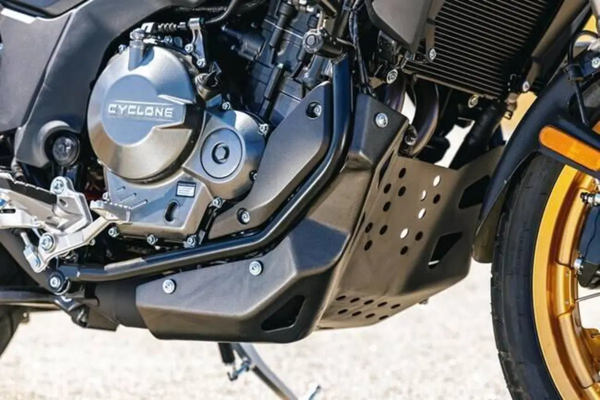 Cyclone RX600 (2025 - 26) (9)