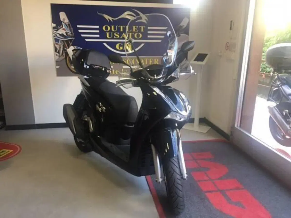 Honda SH 350 (2021 - 24) (4)