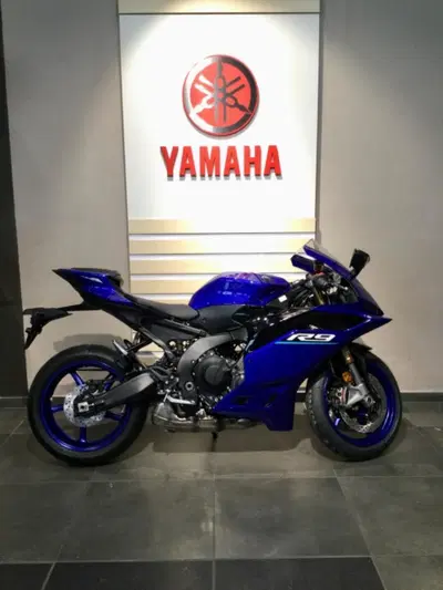 Yamaha YZF R9 (2025 - 26) nuova