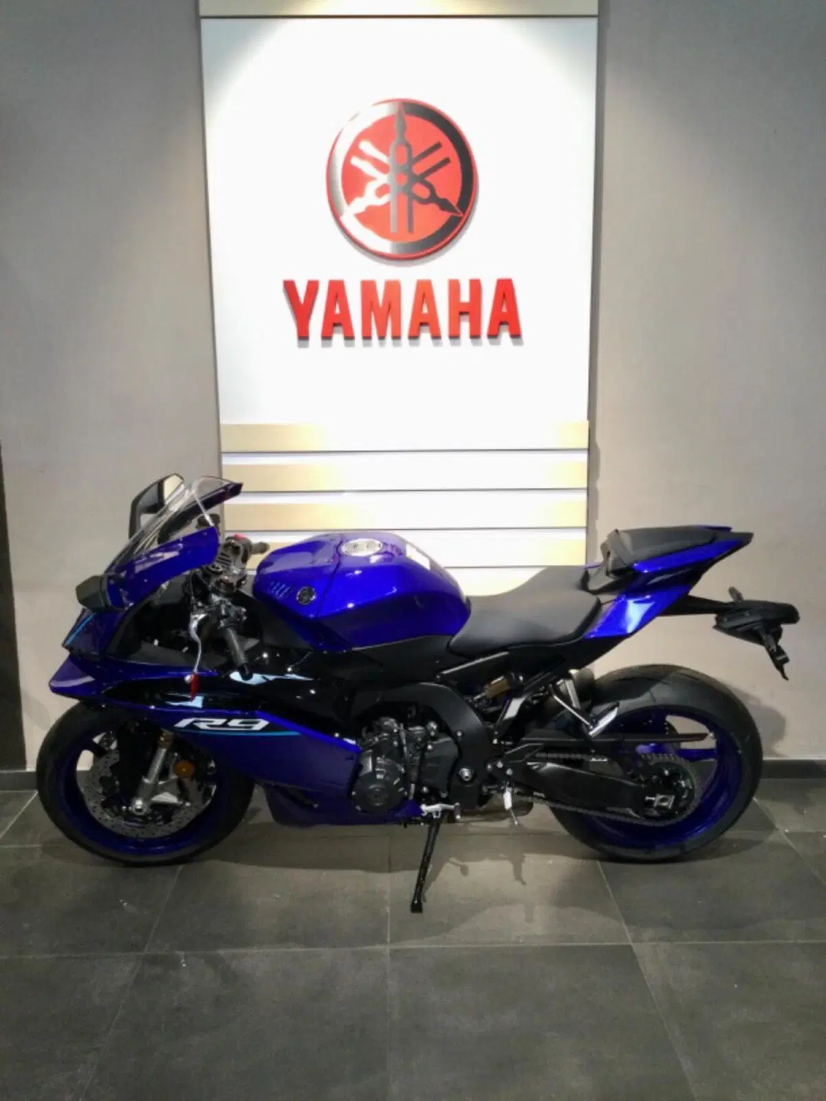 Yamaha YZF R9 (2025 - 26) (2)