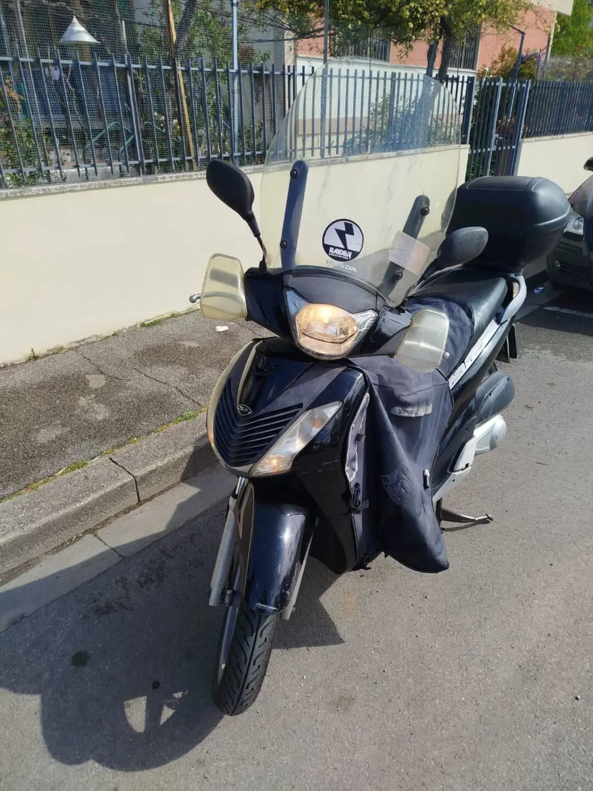 Honda SH 150i (2009 - 12) (3)