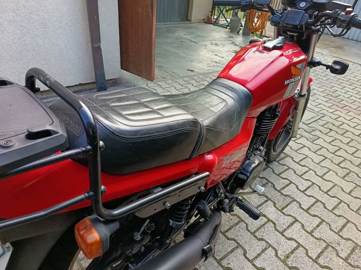 Honda FT500 (2)