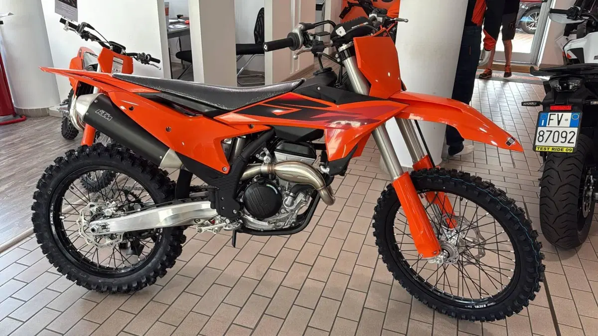 KTM 250 SX-F (2027) (2)