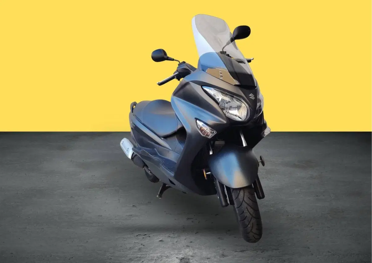 Suzuki Burgman UH 200 (2017 - 20) (2)