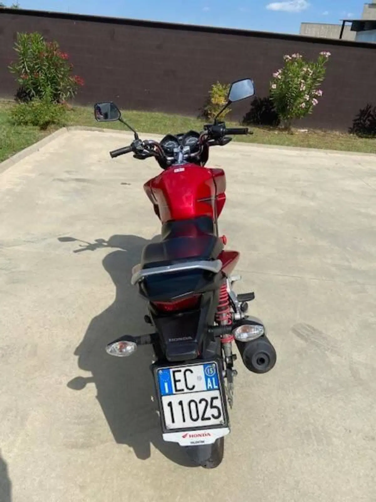 Honda CB 125 F (2015 - 16) (4)