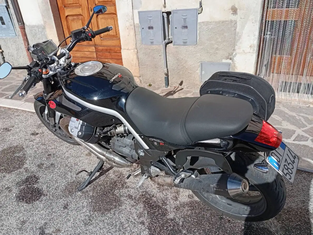 Moto Guzzi Griso 1200 8V Special Edition (2009 - 11) (4)