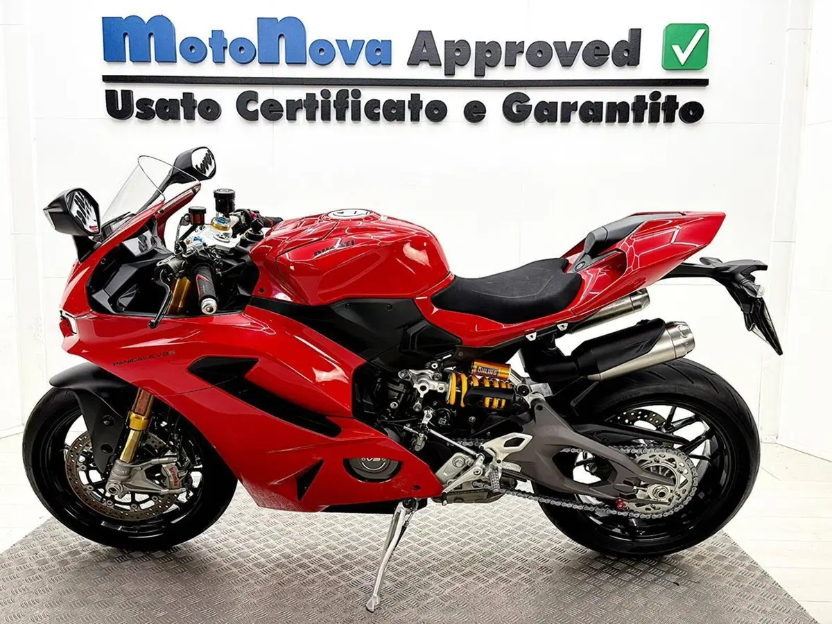 Ducati Panigale V2 S (2025 - 26) (2)