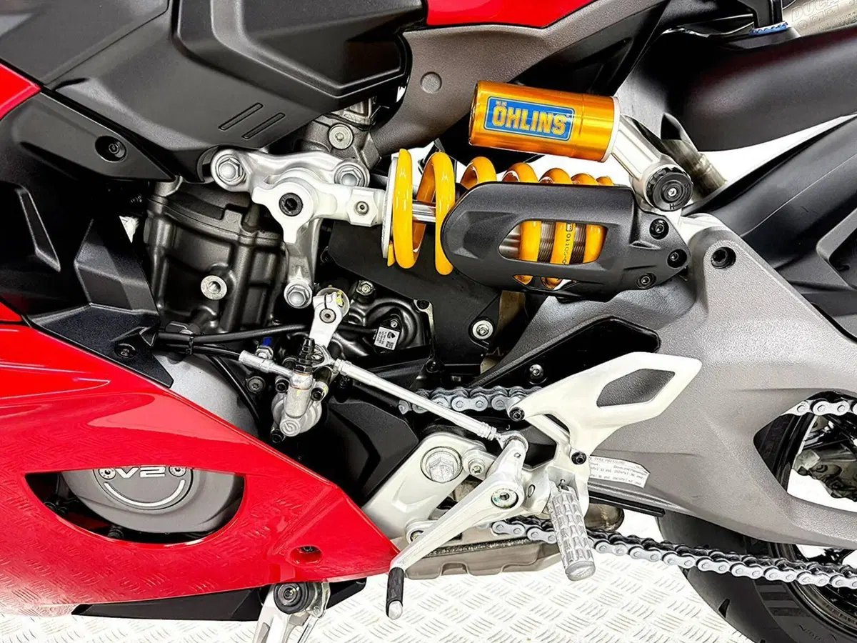Ducati Panigale V2 S (2025 - 26) (18)