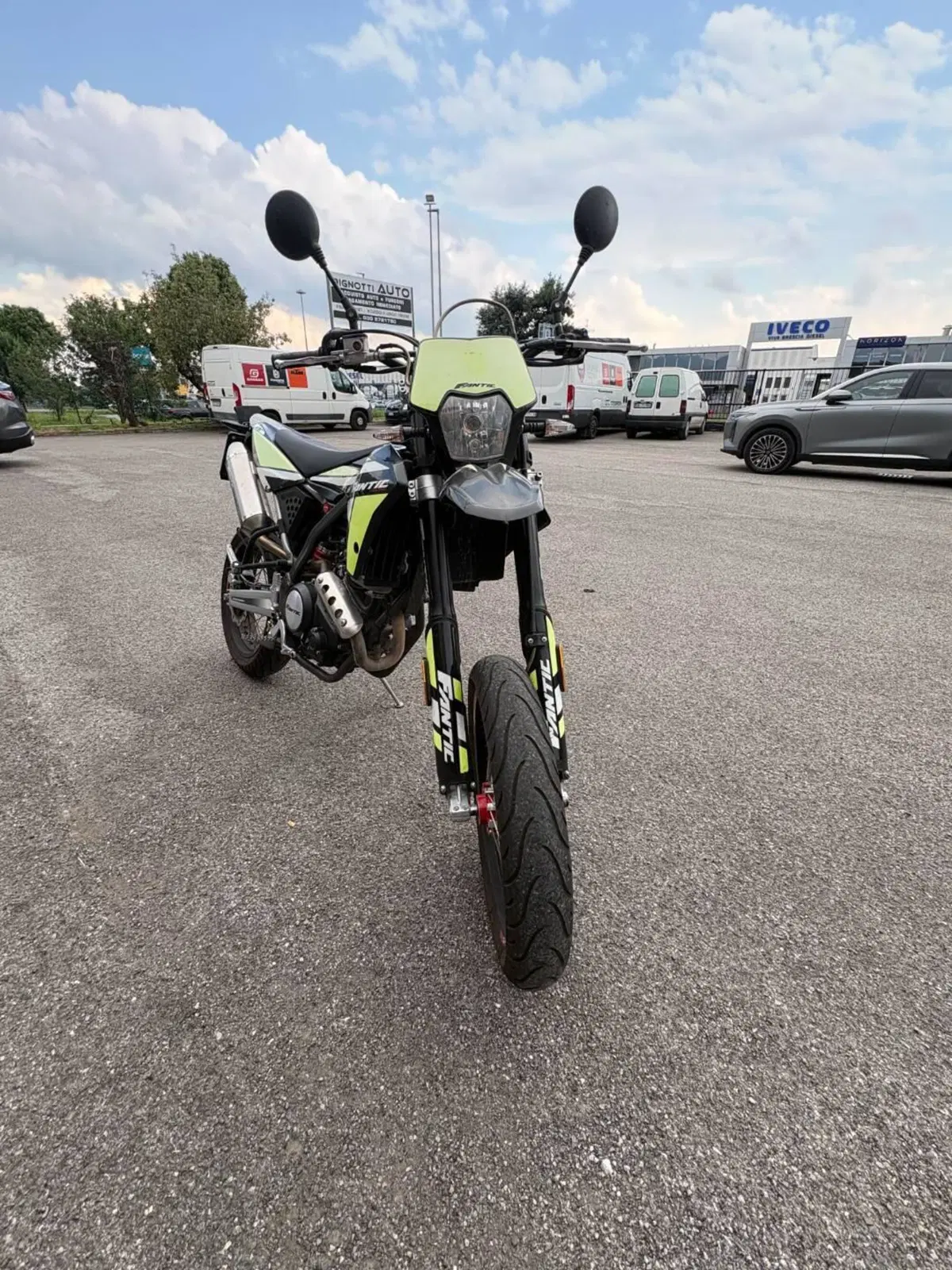 Fantic Motor Motard 125 Performance 4t (2020) (2)