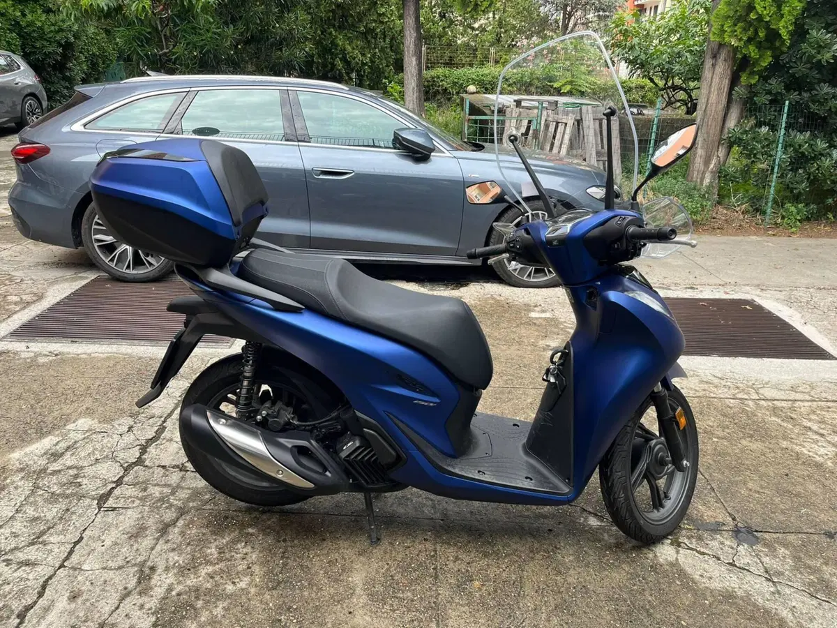 Honda SH 150i (2024 - 25) (2)