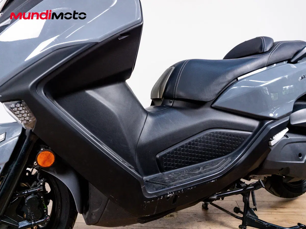 Sym Maxsym 400 (2021 - 25) (9)