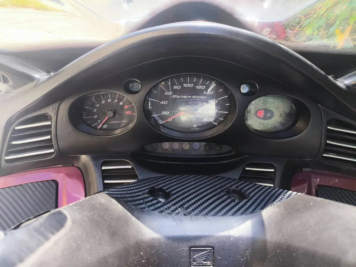 Honda Silver Wing 600 (2001 - 05) (5)
