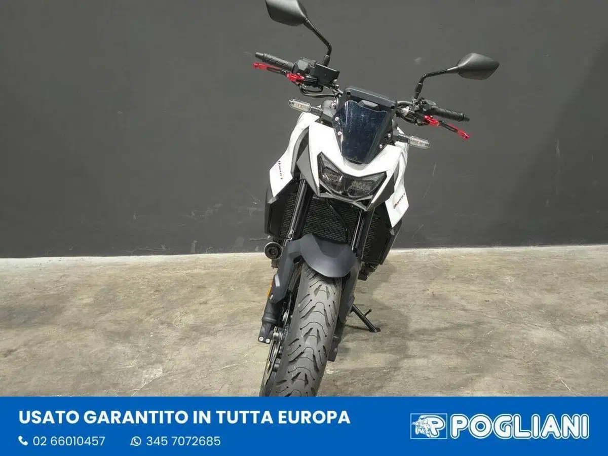 Honda CB 750 Hornet (2026) (3)